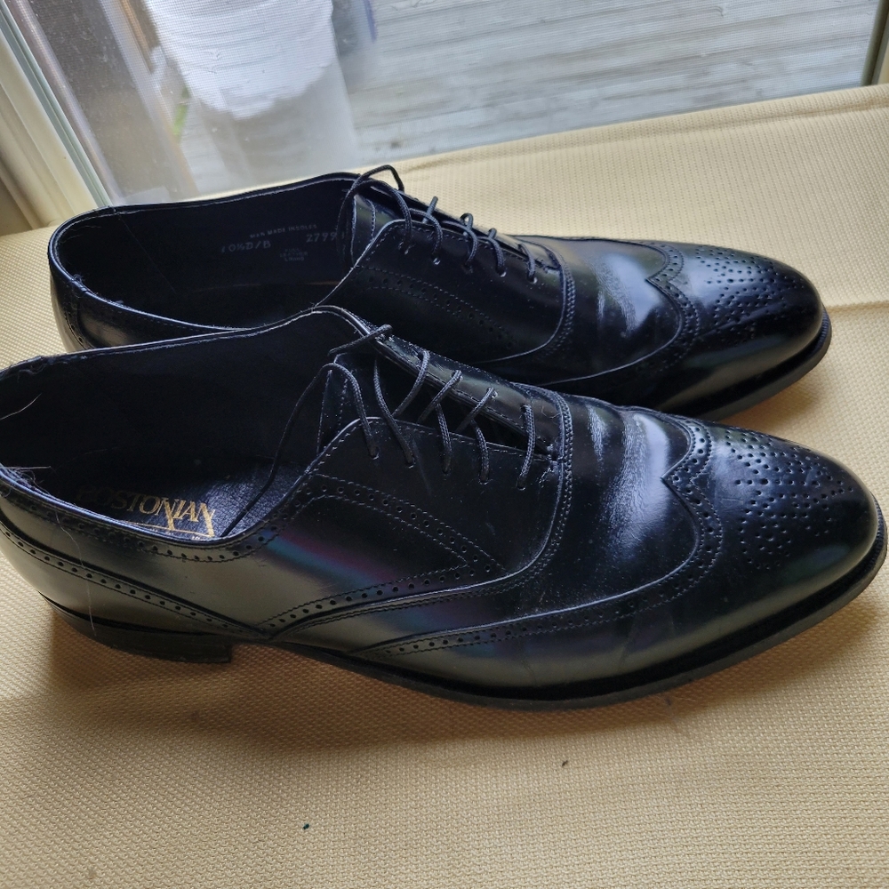 Bostonian Yale classic black wingtip Oxfords 10 1/2 D